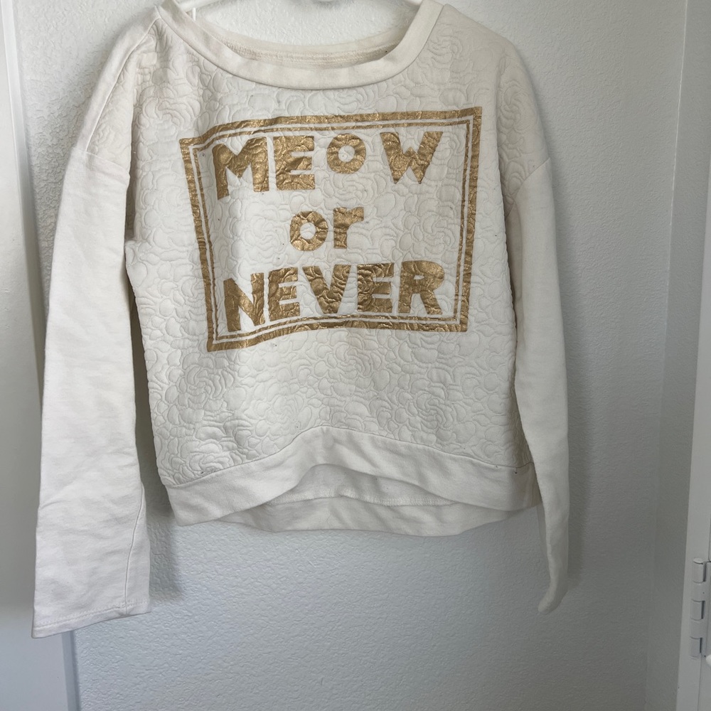 Graphic crew neck